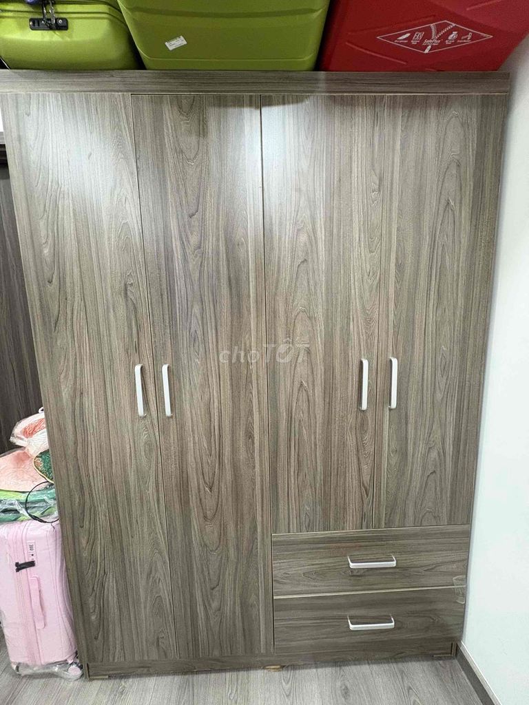 Tủ quần áo gỗ công nghiệp 4 cánh. Mua bán Tủ, kệ gia đình tại Quận Tân Phú Tp Hồ Chí Minh được đăng bởi NGOC DUNG TRAN THI hình 1