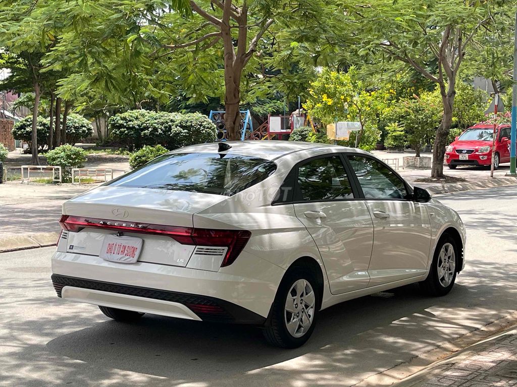 Hyundai Accent 2024 белый 52 000 км