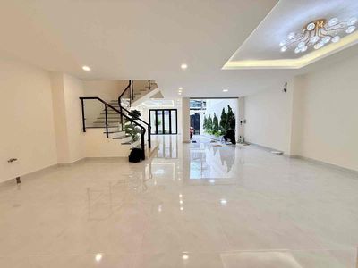 Townhouse 122 m² · 6 bed · Đường Lê Văn Thọ
