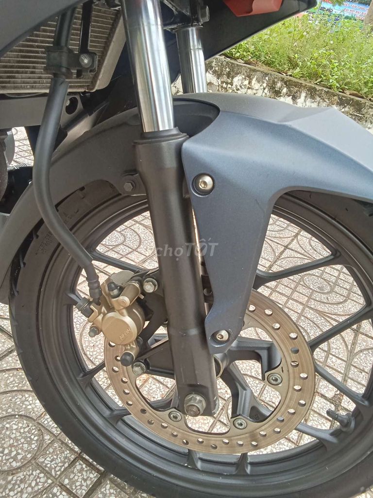 Honda Winner 2018 Đỏ Xám 76833 km. Mua bán Xe máy tại Huyện Vũng Liêm Vĩnh Long được đăng bởi anh thi hình 8