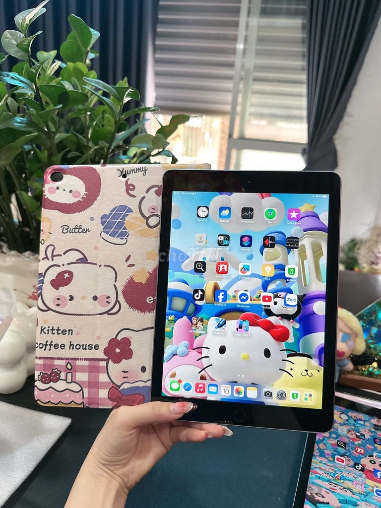 Apple iPad Gen 5 WiFi Xám 9.7 inch. Mua bán Máy tính bảng tại Quận Thanh Xuân Hà Nội được đăng bởi Hội Đồ Điện Tử hình 1