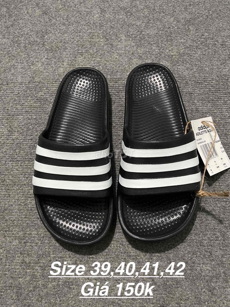 dép Adidas cao su đúc nguyên khối, màu đen