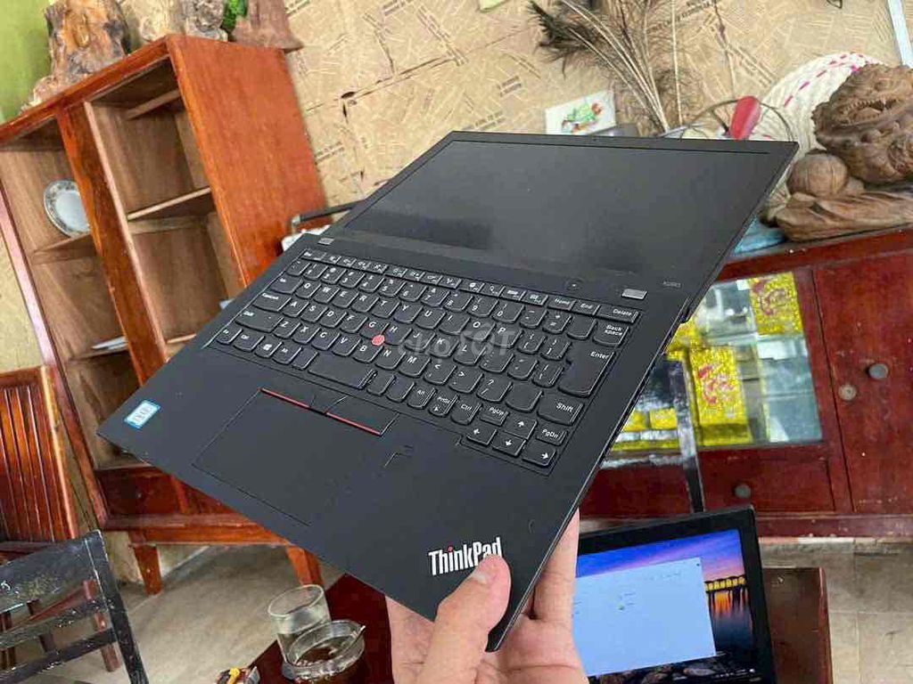 Lenovo ThinkPad X280 i5 Gen 8 12.5 inch. Mua bán Laptop tại Quận Tân Phú Tp Hồ Chí Minh được đăng bởi TIENPHAT hình 1
