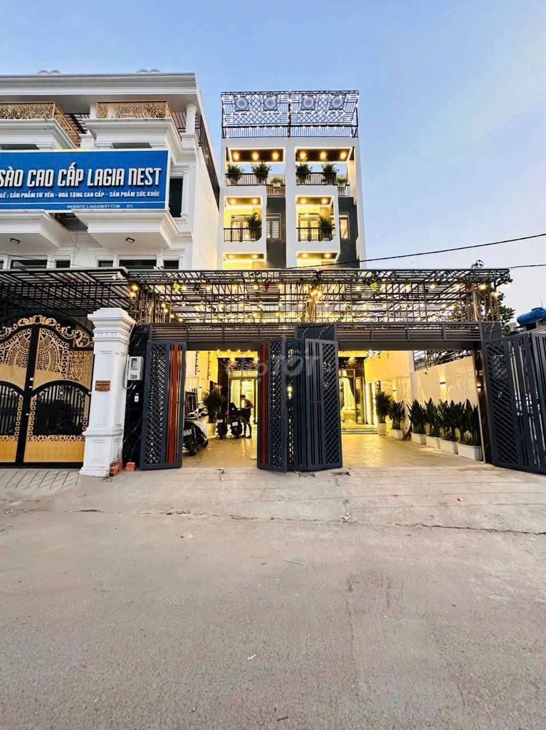 Siêu Phẩm 4m x 28m.Có Thang Máy Mặt tiền nhánh KD Đ. Hà Huy Giáp