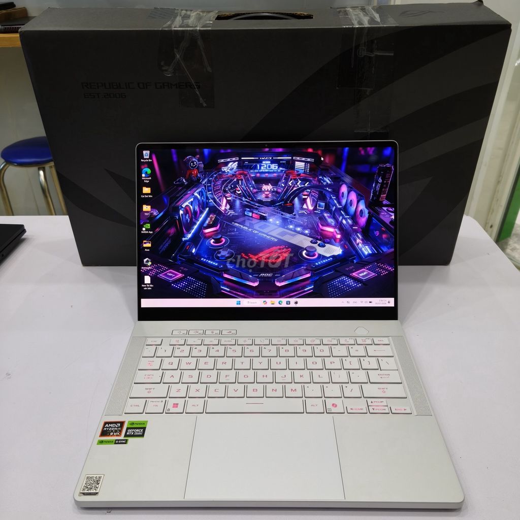Asus ROG Zephyrus G14 2025 Ryzen AI9HX  RTX 5070. Mua bán Laptop tại Quận Hai Bà Trưng Hà Nội được đăng bởi Nguyễn Kha hình 1