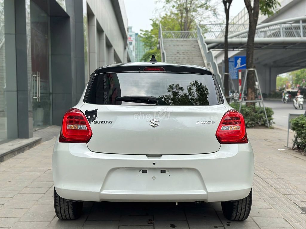 Suzuki Swift 1.2 GLX 2019 Nhập Thái Odo 36.000km. Mua bán Ô tô tại Quận Bắc Từ Liêm Hà Nội được đăng bởi Mr Cường hình 3