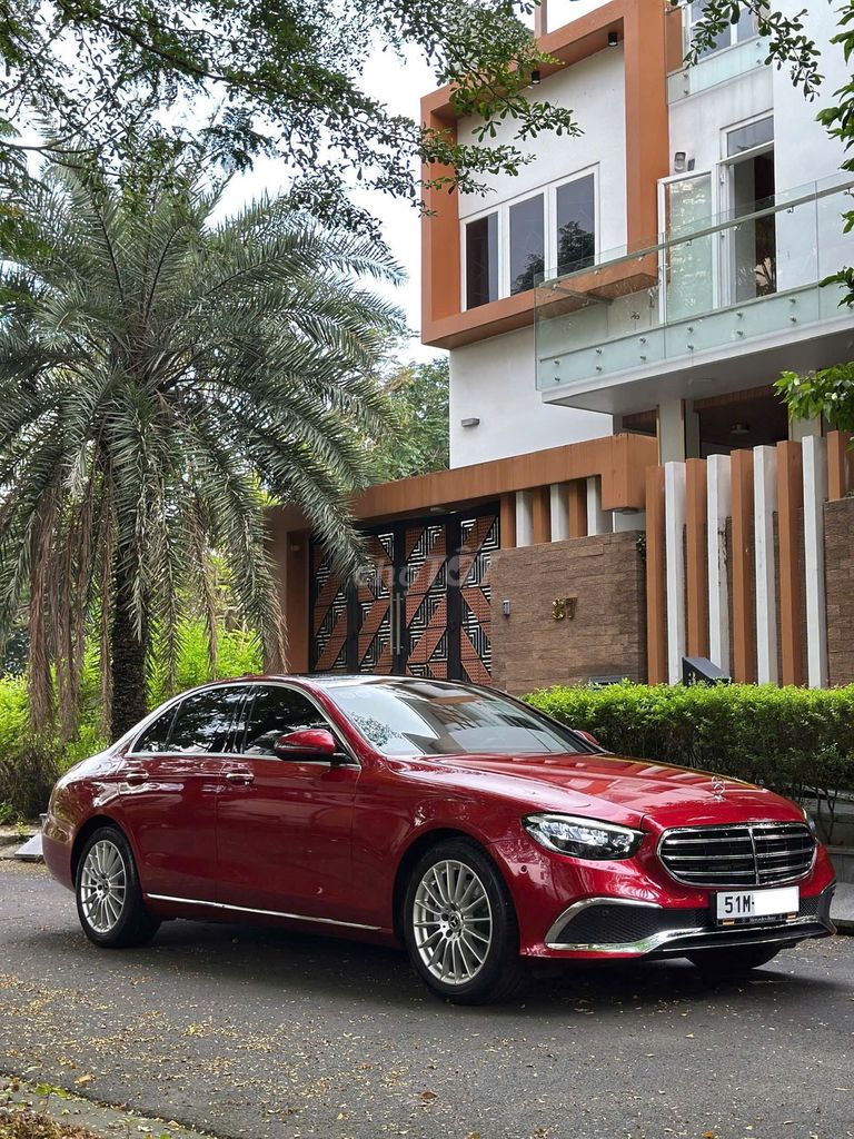 Mercedes E200 Exclusive thu hút mọi ánh nhìn !. Mua bán Ô tô tại Quận 8 Tp Hồ Chí Minh được đăng bởi Gon Nguyen hình 2