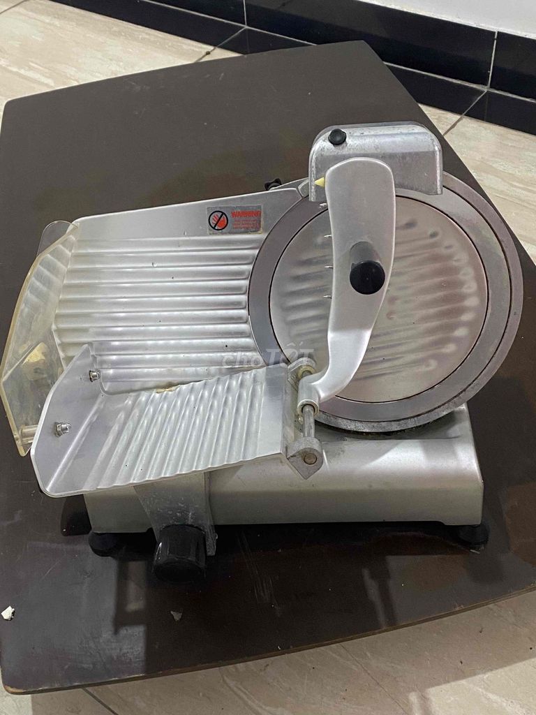 Máy cắt thịt Berjaya 150W Kim loại. Mua bán Đồ chuyên dụng, Giống nuôi trồng tại Quận Hà Đông Hà Nội được đăng bởi Nguyễn Tất Hoàng hình 1
