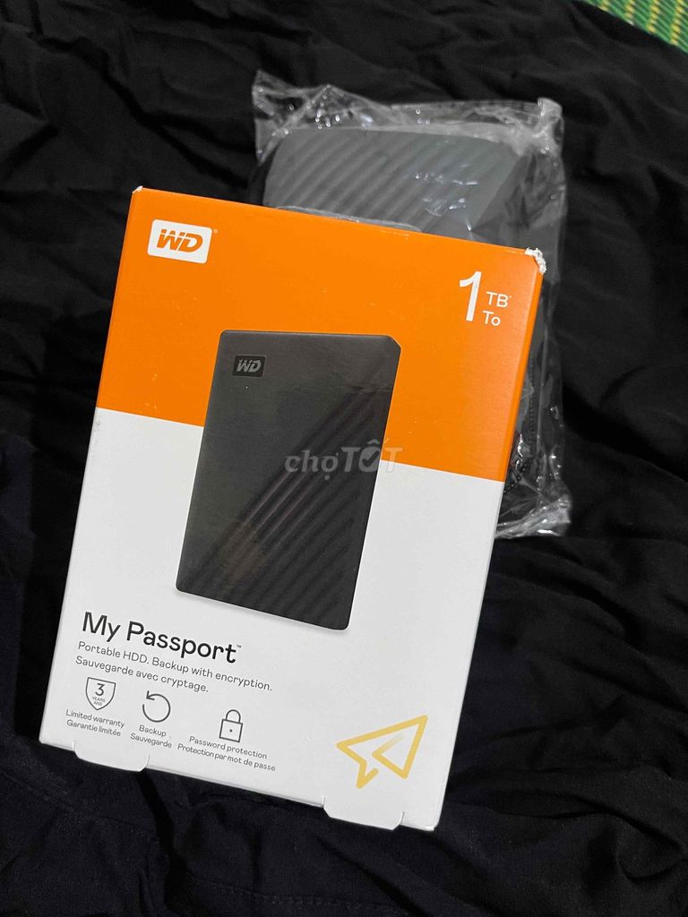 Ổ Cứng Di Động WD My Passport 1TB WDBYVG0010BBK