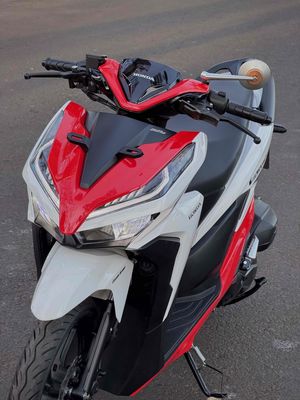 Honda Vario 150 Đỏ trắng đen 5000 km