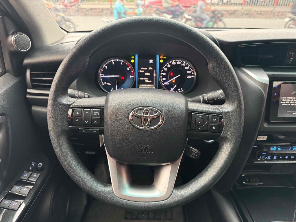 Toyota Fortuner 2024 2.4 AT 4x2 - 40000 km. Mua bán Ô tô tại Thành phố Thủ Đức Tp Hồ Chí Minh được đăng bởi Thy Ôtô Cũ Miền Nam hình 9