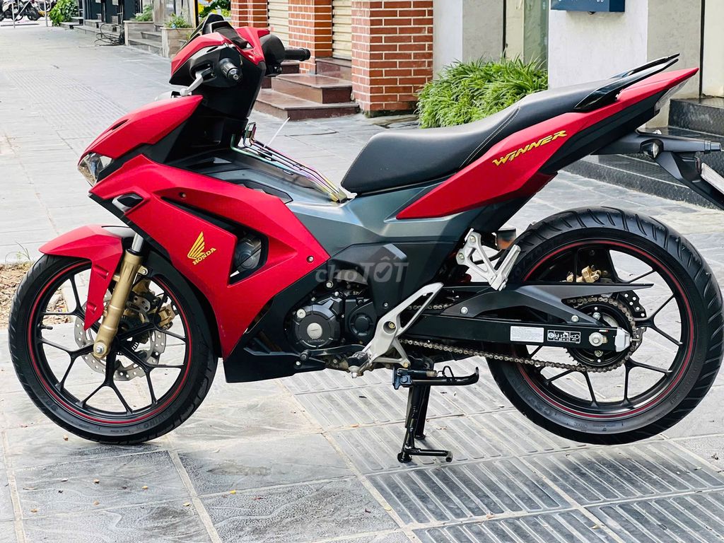 Honda winner v3 đỏ nhám  Siêu Lướt Bao Zin. Mua bán Xe máy tại Quận Cầu Giấy Hà Nội được đăng bởi TUẤN MINH hình 4