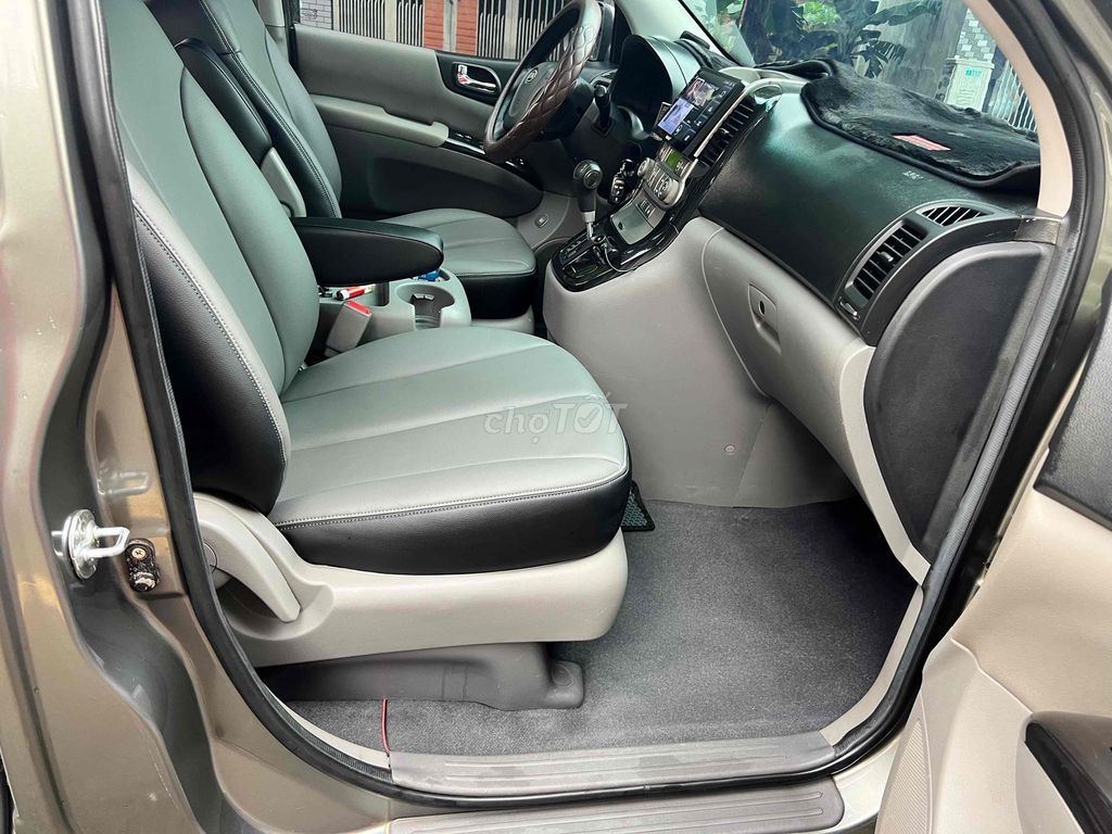 Kia Carnival 2011 -Nhập Hàn 8 Chỗ-Tự Động Đẳng Câp. Mua bán Ô tô tại Thành phố Dĩ An Bình Dương được đăng bởi Hiếu Auto Nghĩa Phát hình 8