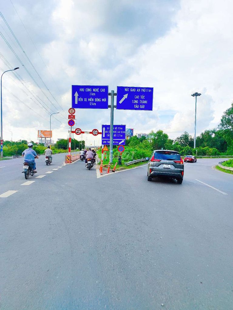 Đất nền 109m2, ô tô, gần Cao tốc, Vòng xoay Phú Hữu, Quận 9