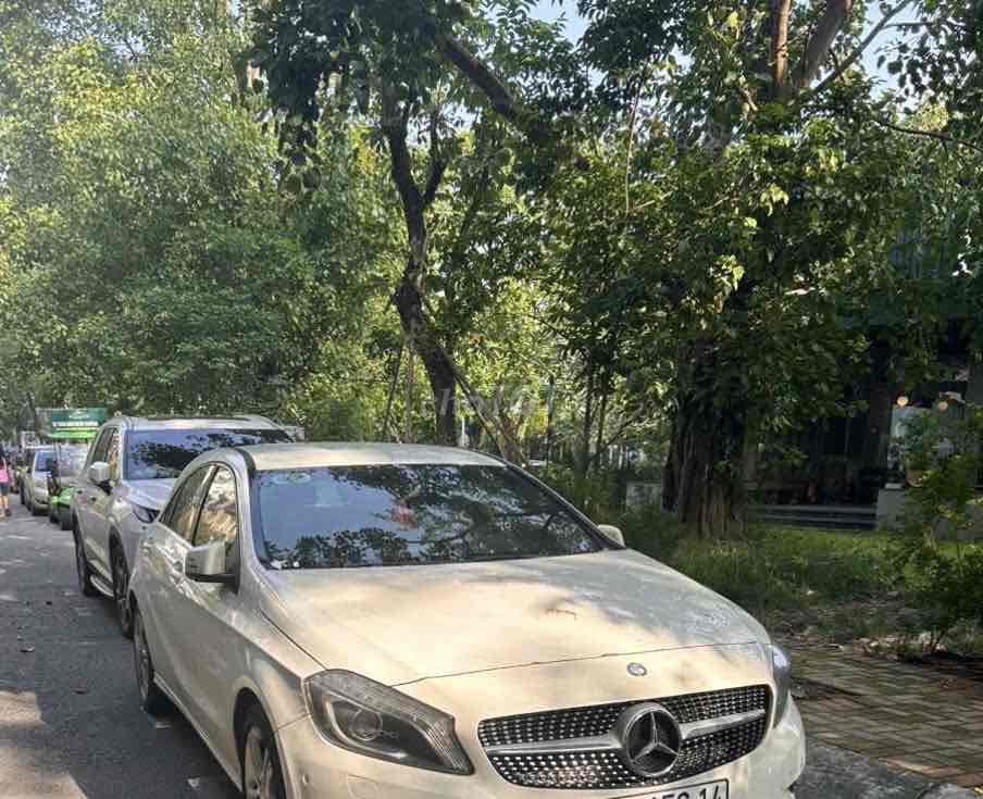 xe A200 đăng kí 2014 chính chủ từ đầu. Mua bán Ô tô tại Quận Ba Đình Hà Nội được đăng bởi bác Quang  hình 4