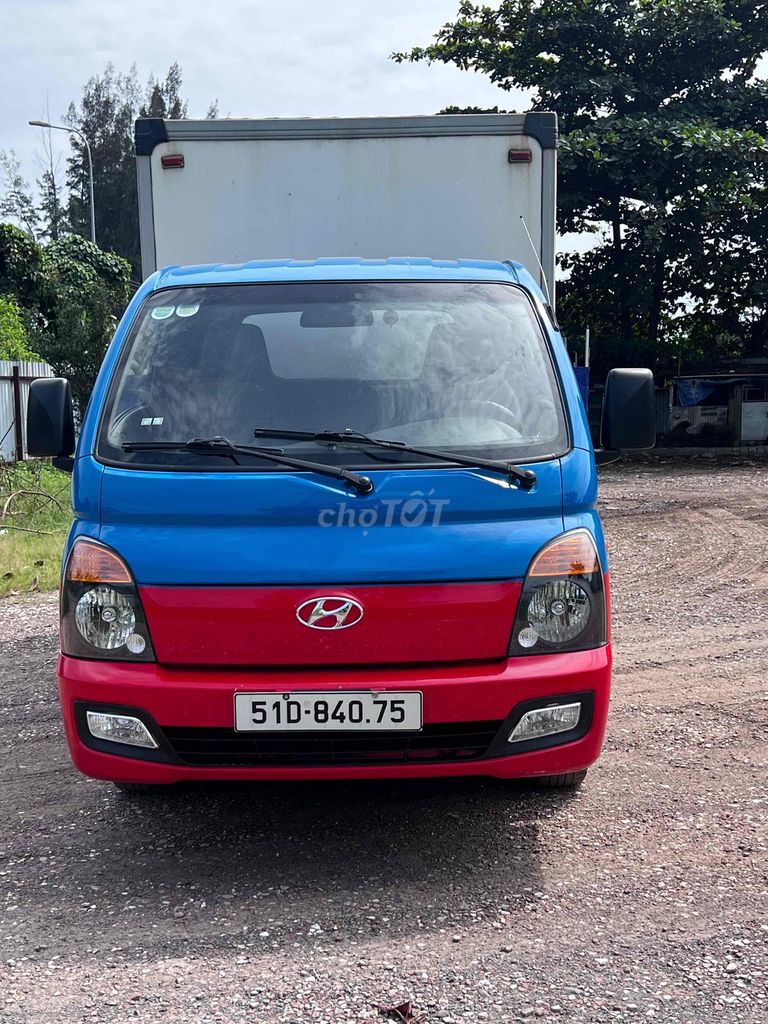 Tải HYUNDAI H150 1T450 đời 2018 thùng kín