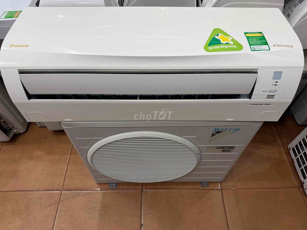 Máy lạnh Daikin Inverter 1.5 HP Thái Lan Trắng. Mua bán Máy lạnh, điều hoà tại Quận Bình Thạnh Tp Hồ Chí Minh được đăng bởi Công Ty TNHH TM DV VT Kỹ Thuật  Hoàng Phúc hình 1
