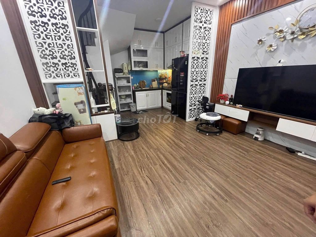 Дом в аренду в переулке 195 Тран Кунг, Кау Гиай