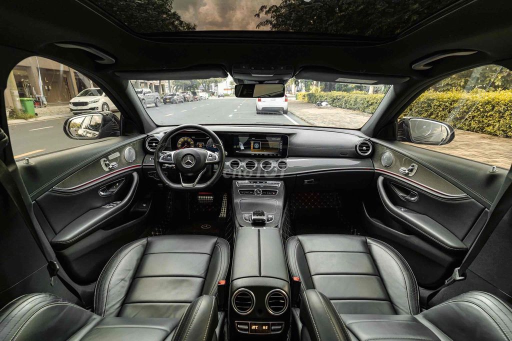 E300_AMG_2017 màu đen cá nhân siêu đẹp & siêu ngâu. Mua bán Ô tô tại Quận 7 Tp Hồ Chí Minh được đăng bởi Dương Phương hình 14