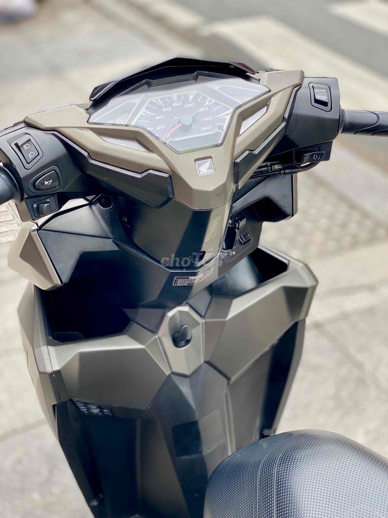 Honda Vario 150 2016, песочный, замок smk