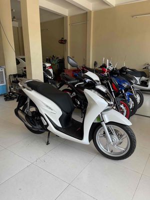 shvn 160cc . thắng abs . lướt 4k km . bao ko tua .. Mua bán Xe máy tại Thành phố Rạch Giá Kiên Giang được đăng bởi XE MÁY ÚT BÉ 
