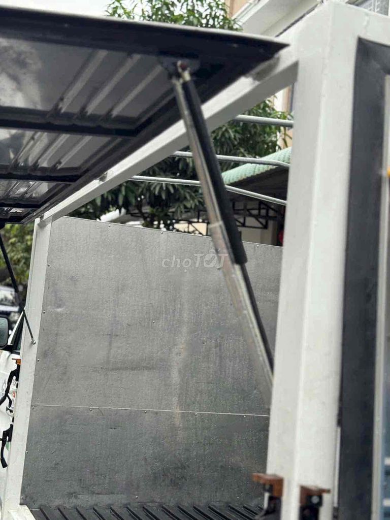 THACO TF220 THÙNG CÁNH DƠI. Mua bán Xe tải, xe ben tại Quận Cái Răng Cần Thơ được đăng bởi SUZUKI CẦN THƠ hình 12