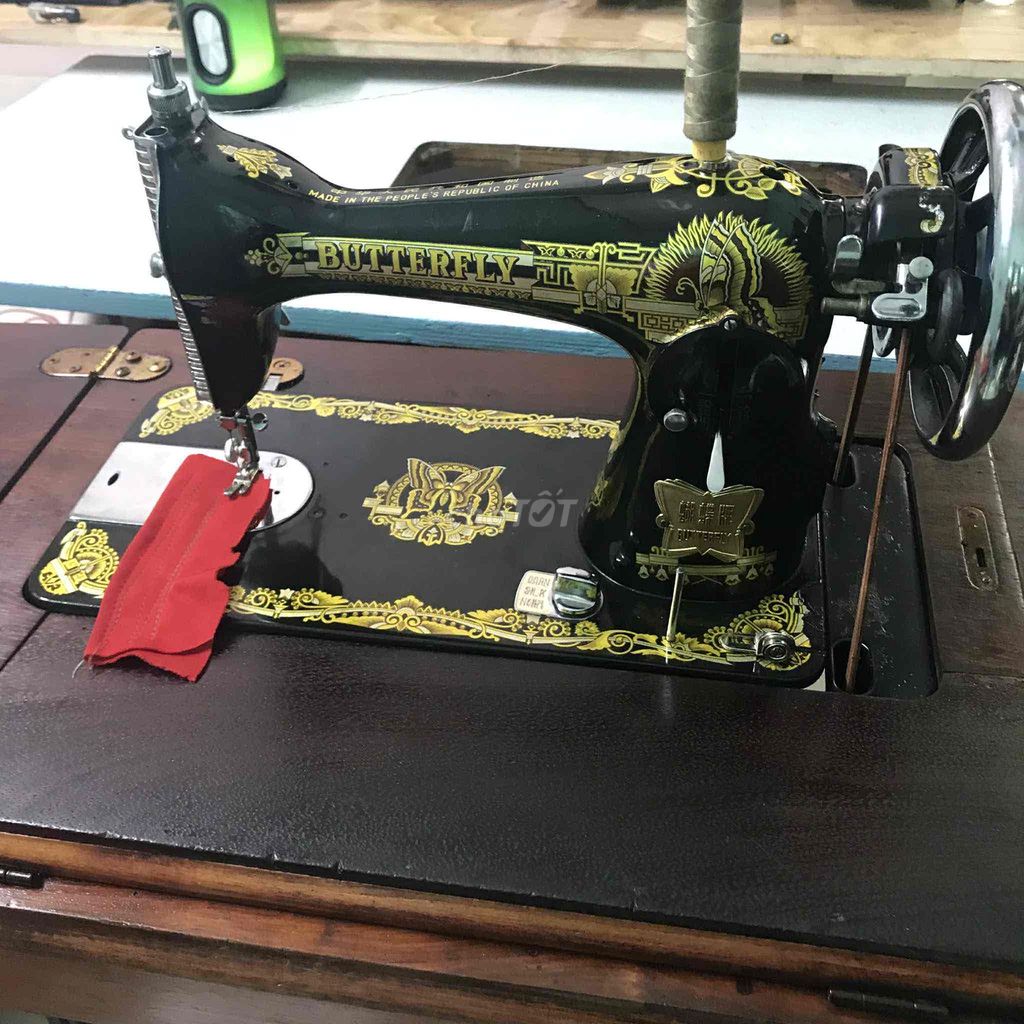 Máy may Butterfly Gỗ Kim loại Đen Vàng. Mua bán Nội thất, đồ gia dụng khác tại Quận 12 Tp Hồ Chí Minh được đăng bởi Minh Kien Truong hình 1
