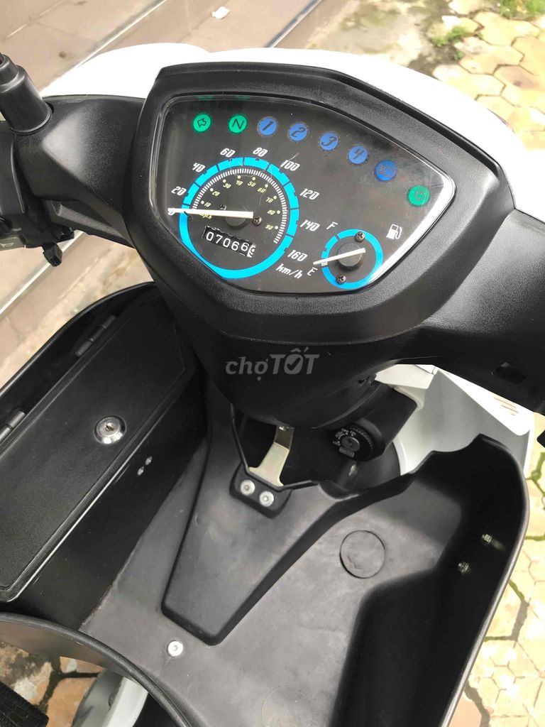Yamaha Sirius 50cc . mới như xe thùng . 2025. Mua bán Xe máy tại Quận 11 Tp Hồ Chí Minh được đăng bởi Phong  hình 6