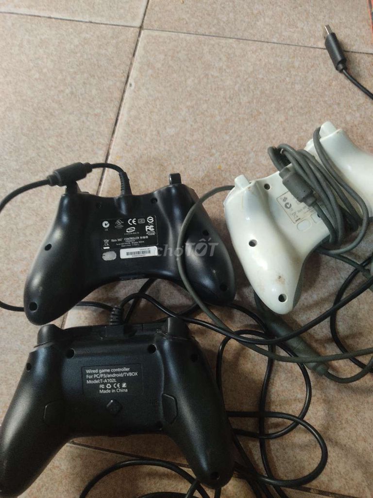 Tay cầm Xbox 360 Đen, Trắng lỗi. Mua bán Thiết bị chơi game tại Quận Thanh Xuân Hà Nội được đăng bởi duc long hình 1