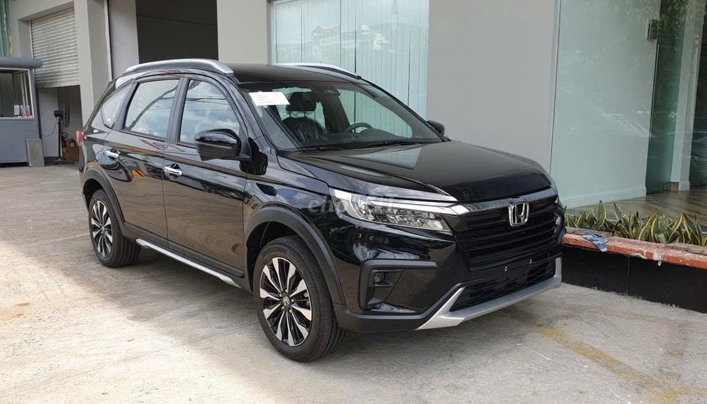Honda BR-V L, 7 мест, импортная сборка