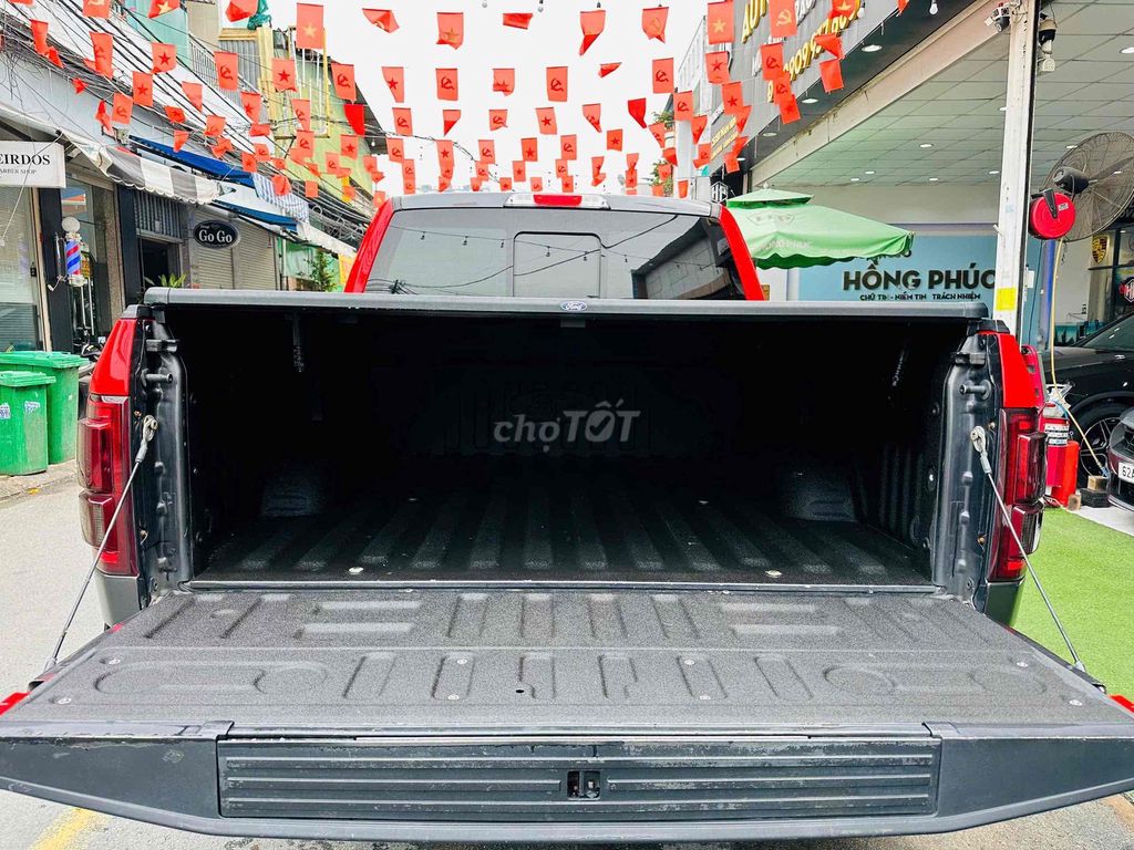 Ford F 150 Platinum Model 2015 Ko niên hạn. Mua bán Ô tô tại Quận 8 Tp Hồ Chí Minh được đăng bởi Hồng Phúc hình 12