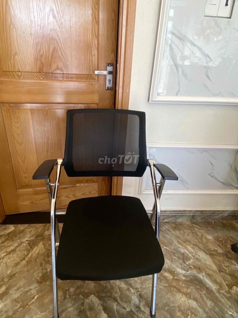 Thanh lý bộ bàn ghế. Mua bán Bàn ghế tại Quận Hồng Bàng Hải Phòng được đăng bởi Hải hình 1