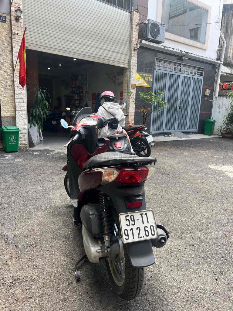 Honda SH 2016 Đỏ 71270 km. Mua bán Xe máy tại Quận Phú Nhuận Tp Hồ Chí Minh được đăng bởi Nguyễn hình 3