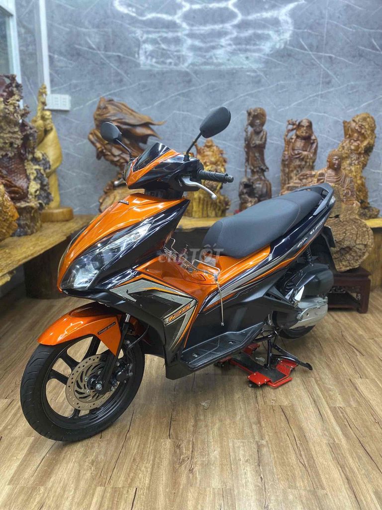 👉Airblade chính chủ biển SG dàn áo đẹp, máy zin. Mua bán Xe máy tại Quận 7 Tp Hồ Chí Minh được đăng bởi Xe Cũ Hiếu CT hình 1