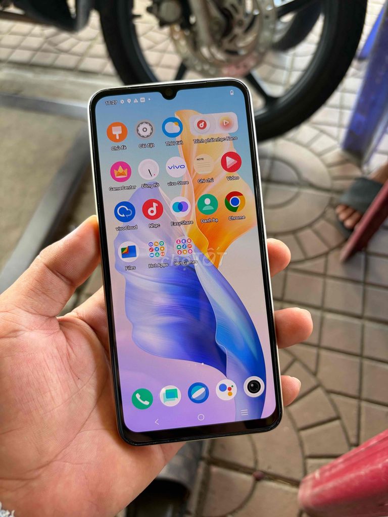 Vivo V23e 128GB Vàng Android 13. Mua bán Điện thoại tại Thành phố Vị Thanh Hậu Giang được đăng bởi máy củ giá tốt  hình 1