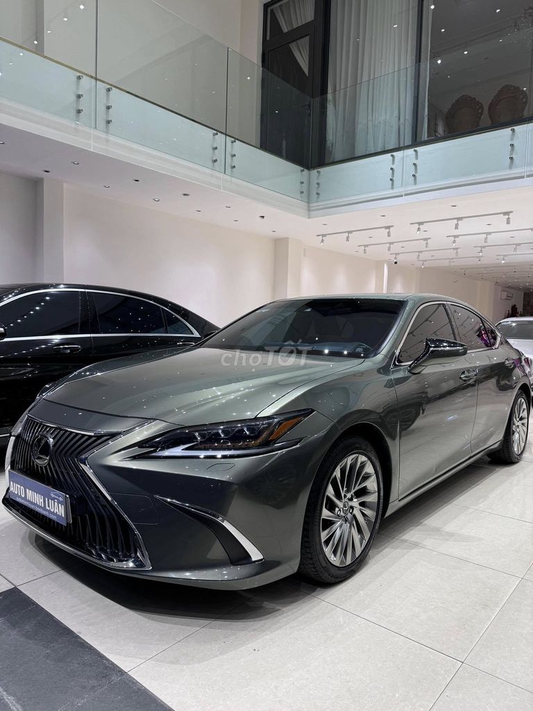 Lexus ES 250 model 2021 màu hiếm. Mua bán Ô tô tại Quận Gò Vấp Tp Hồ Chí Minh được đăng bởi Sĩ Minh hình 3