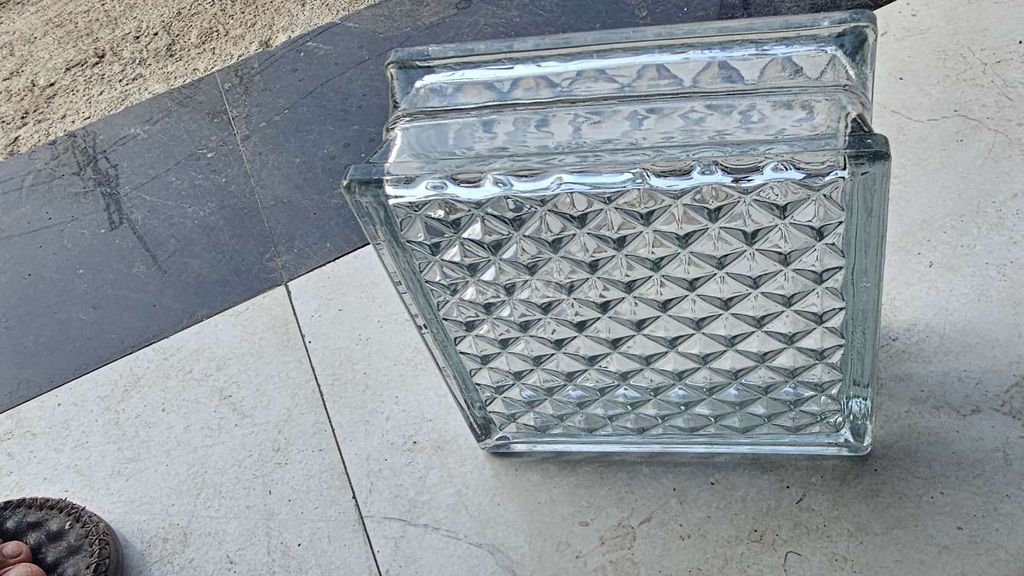 Gạch kính Trong suốt 19x19cm Mới 99%. Mua bán Nội thất, đồ gia dụng khác tại Huyện Đông Anh Hà Nội được đăng bởi de pham hình 1