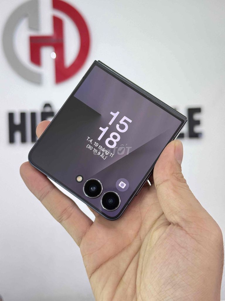 Z FLIP7 12GB/256GB ĐEN CBH10/26 FULLBOX-GÓP-THU. Mua bán Điện thoại tại Quận 7 Tp Hồ Chí Minh được đăng bởi Hoàng Hiệp Mobile hình 5