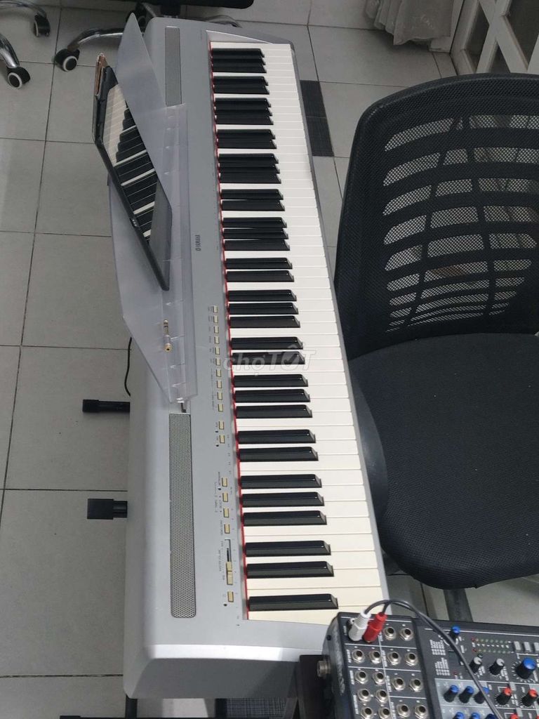 Piano điện Yamaha P95