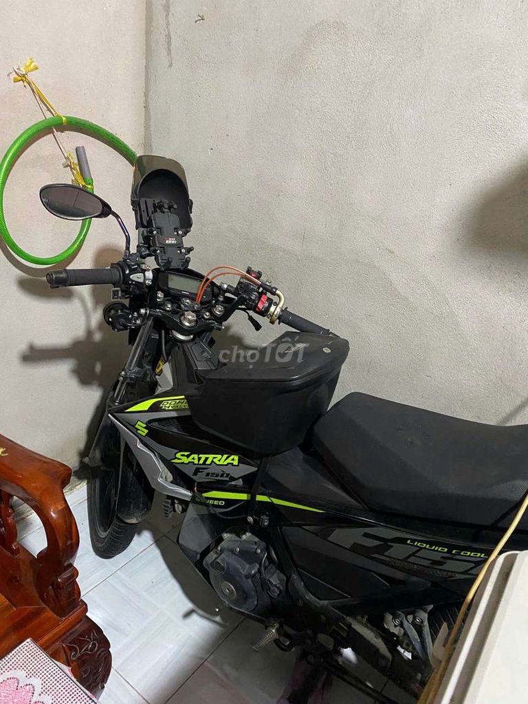 Bán xe Satria bssg 9 chủ. Mua bán Xe máy tại Huyện Bình Chánh Tp Hồ Chí Minh được đăng bởi Sơn Nguyễn hình 2