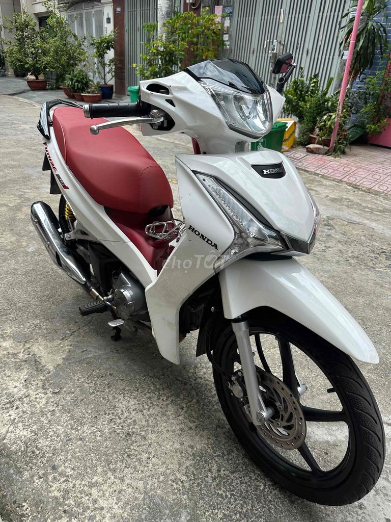 Future Led 2022. BSTP chính chủ công chứng. Mua bán Xe máy tại Quận Bình Thạnh Tp Hồ Chí Minh được đăng bởi Cửa hàng bán xe cũ hcm bình thạnh hình 4