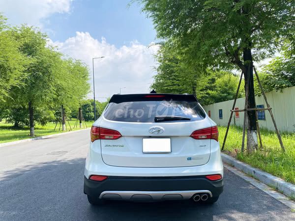 Hyundai Santafe 2014 bản full máy xăng. Mua bán Ô tô tại Quận Tây Hồ Hà Nội được đăng bởi Đình Thảo hình 2