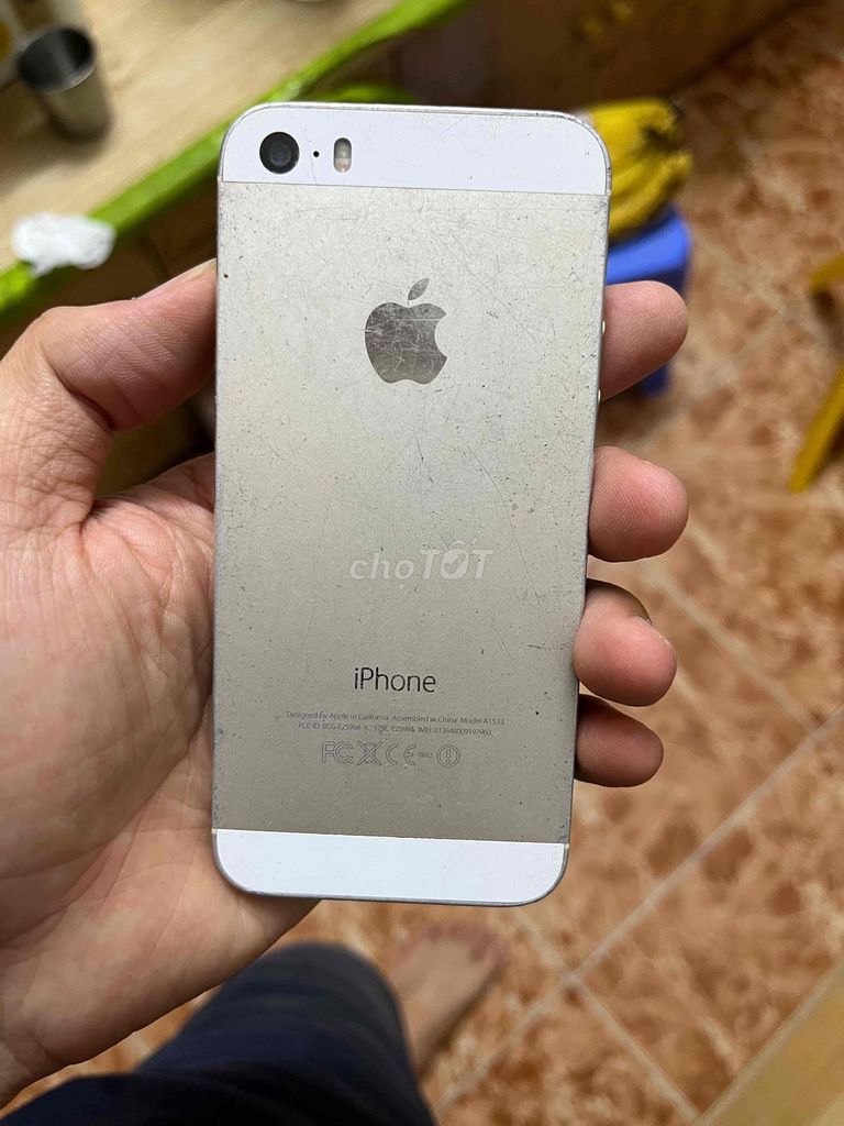Apple iPhone 5 Trắng Hỏng màn hình, hỏng pin. Mua bán Điện thoại tại Quận Cầu Giấy Hà Nội được đăng bởi Đồ Nam Xuất Xịn..GuuBox hình 1