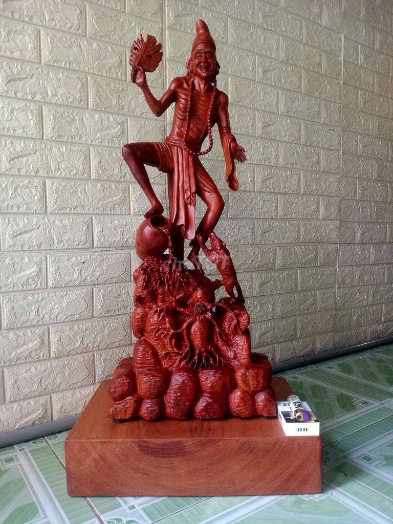Tượng gỗ đục tay kênh bong. Mua bán Đồ sưu tầm, đồ cổ tại Thị xã Tân Uyên Bình Dương được đăng bởi Nam Hiệp  hình 1