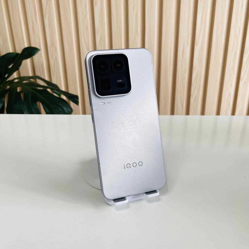 IQOO 15 Ultra Fullbox -16/512GB - Nguyên Zin. Mua bán Điện thoại tại Quận Ninh Kiều Cần Thơ được đăng bởi Hmphone hình 1