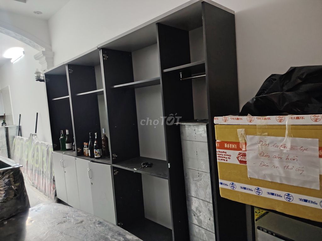 Tủ tài liệu gỗ đen trắng đã sử dụng. Mua bán Tủ, kệ gia đình tại Quận Hoàng Mai Hà Nội được đăng bởi lê thị thanh hình 1