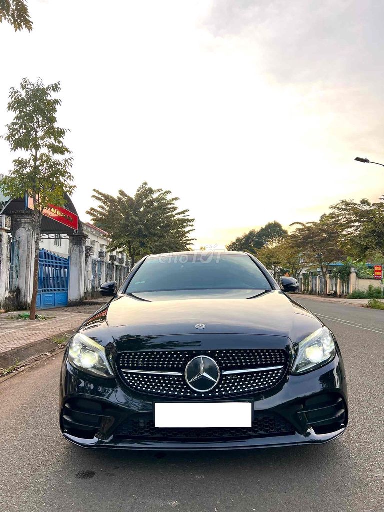 Mercedes Benz C Class 2019 C 300 AMG - 93000 km. Mua bán Ô tô tại Huyện Bù Đăng Bình Phước được đăng bởi nguyễn văn tiến hình 1