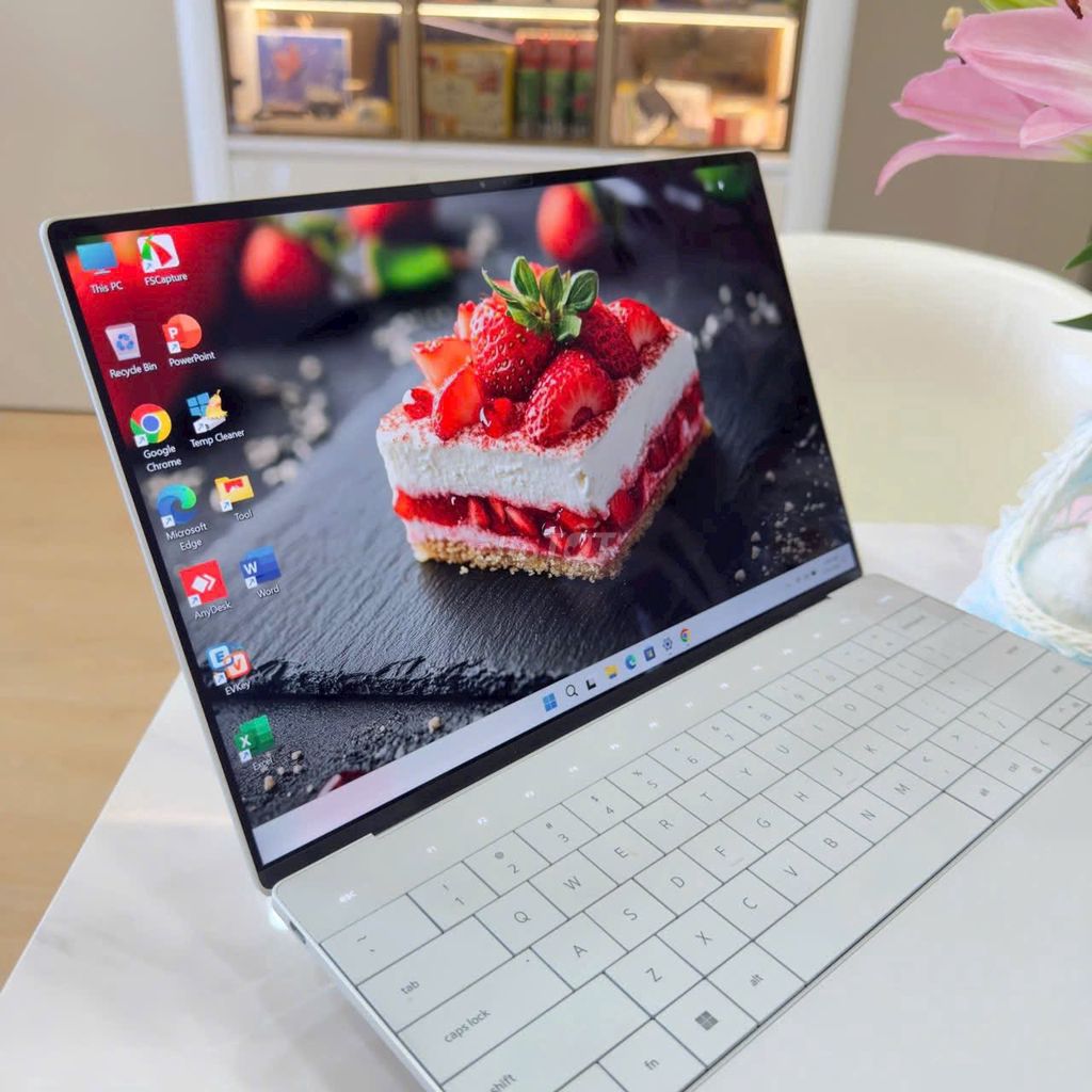 Dell XPS 9320 i7 1270P 16/512GB 4K Cảm ứng USA ZIN. Mua bán Laptop tại Quận Cầu Giấy Hà Nội được đăng bởi Quốc Trường hình 1