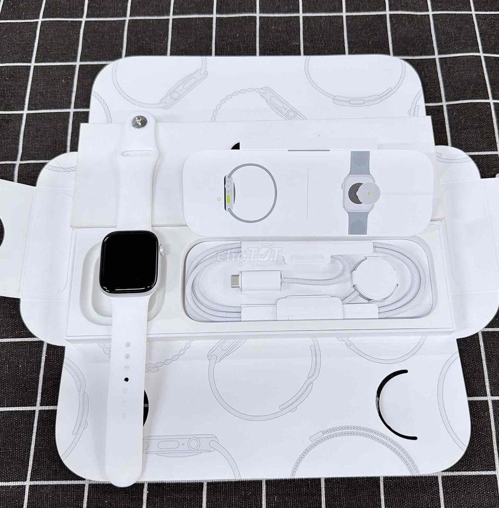 Apple Watch S10 Trắng Esim 42mm Fullbox đẹp keng. Mua bán Thiết bị đeo thông minh tại Quận 10 Tp Hồ Chí Minh được đăng bởi Táo Tốt Apple  hình 1