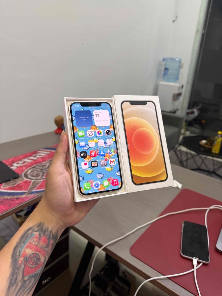 Apple iPhone 12 QTE 64GB Trắng Nguyên bản. Mua bán Điện thoại tại Quận Cầu Giấy Hà Nội được đăng bởi Trung Kiên Trả Góp Bao Nợ Xấu hình 1